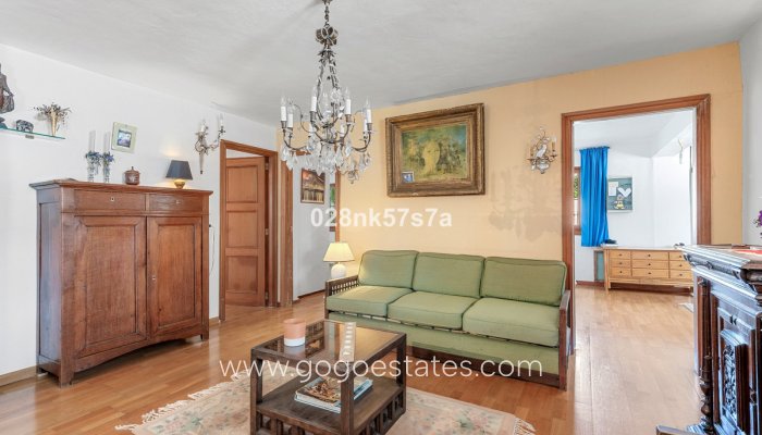 Te koop - Huis - Vrijstaande Villa - Orihuela - La Zenia