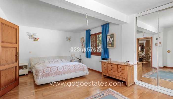 Te koop - Huis - Vrijstaande Villa - Orihuela - La Zenia