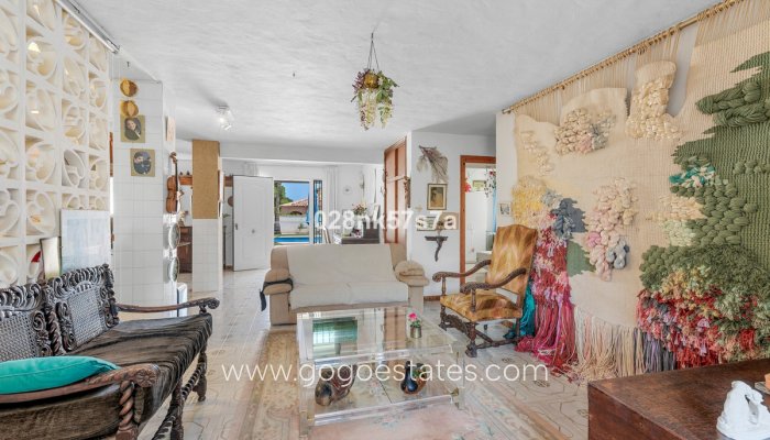 Te koop - Huis - Vrijstaande Villa - Orihuela - La Zenia