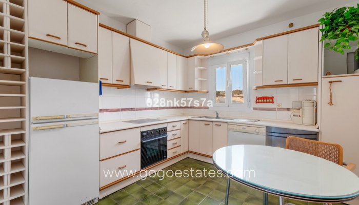 Te koop - Huis - Vrijstaande Villa - Orihuela - La Zenia