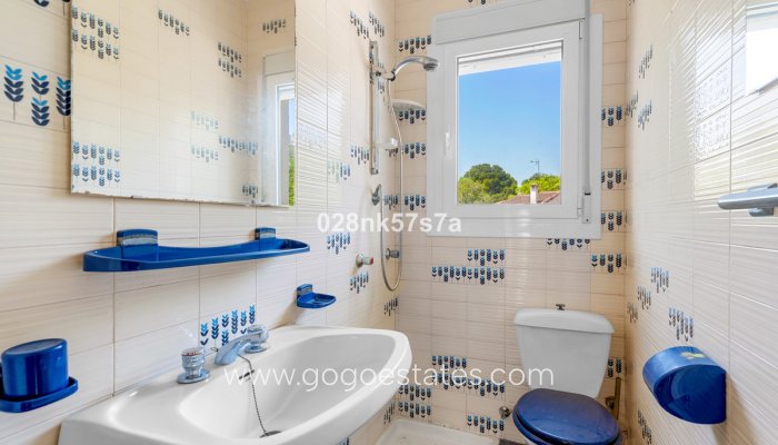 Te koop - Huis - Vrijstaande Villa - Orihuela - La Zenia