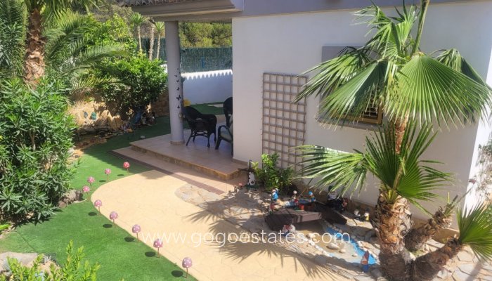 Revente - Maison - Villa Individuelle - Finestrat