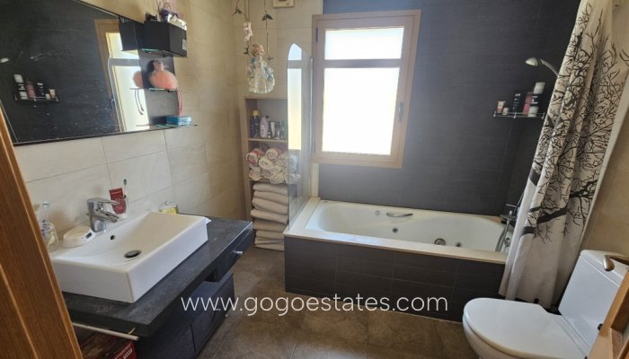 Revente - Maison - Villa Individuelle - Finestrat