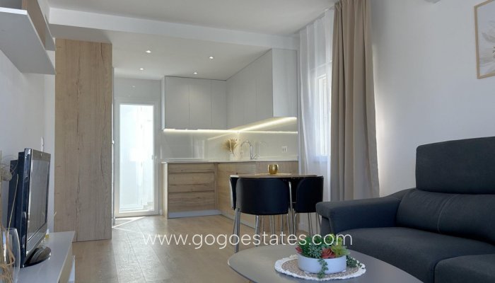 Te koop - Huis - Bungalow - Torrevieja - Nueva Torrevieja