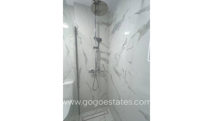 Te koop - Huis - Bungalow - Torrevieja - Nueva Torrevieja