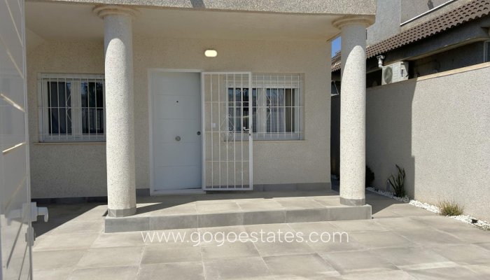 Te koop - Huis - Bungalow - Torrevieja - Nueva Torrevieja