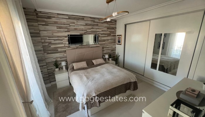 Te koop - Huis - Vrijstaande Villa - Algorfa - Algorfa Centro