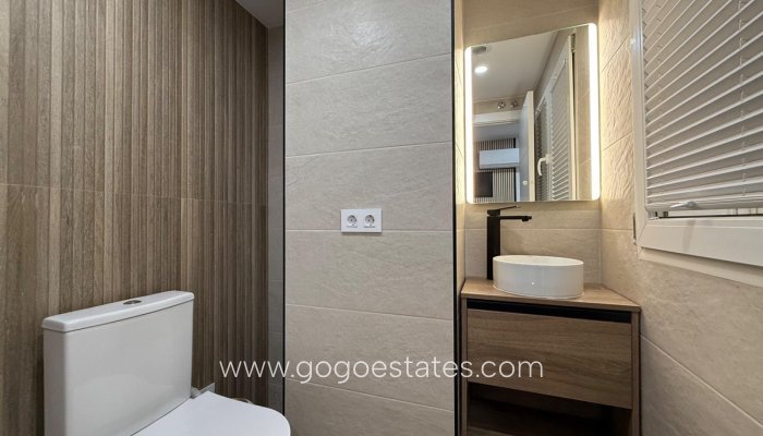 Te koop - Appartement - Appartement op de middelste verdieping - Alicante - Alicante Centro