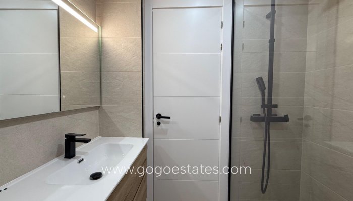 Te koop - Appartement - Appartement op de middelste verdieping - Alicante - Alicante Centro