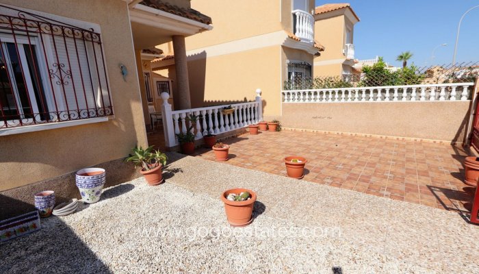 Te koop - Huis - Vrijstaande Villa - Orihuela - Playa Flamenca