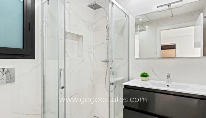 Te koop - Huis - Vrijstaande Villa - San Miguel De Salinas - San Miguel de Salinas Centro