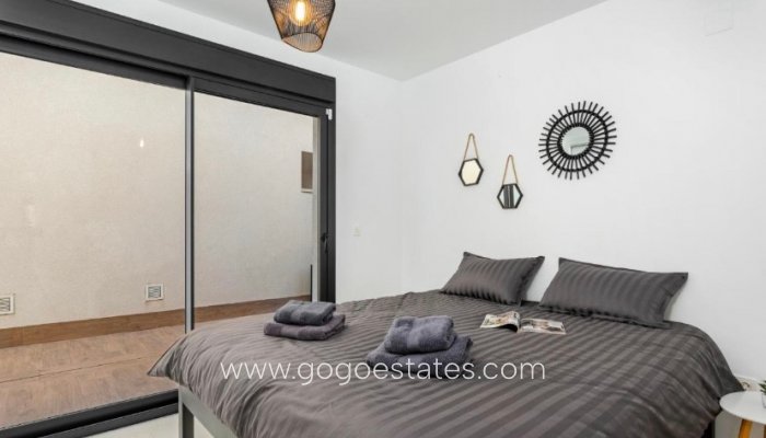 Te koop - Huis - Vrijstaande Villa - San Miguel De Salinas - San Miguel de Salinas Centro