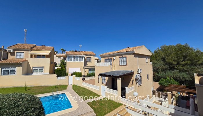 Te koop - Huis - Vrijstaande Villa - Orihuela - Orihuela Centro