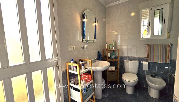 Te koop - Huis - Vrijstaande Villa - Orihuela - Orihuela Centro