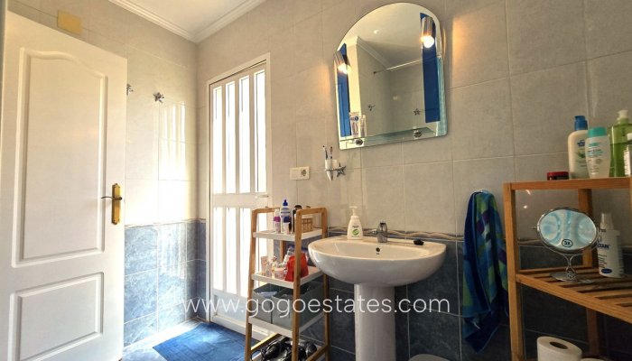 Te koop - Huis - Vrijstaande Villa - Orihuela - Orihuela Centro