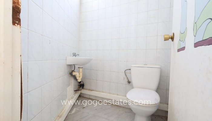 Te koop - Commercieel - Commerciële Ruimten - Orihuela - La Zenia