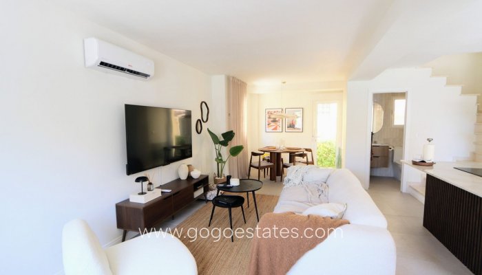 Te koop - Huis - Halfvrijstaande woning - Orihuela - Los Altos