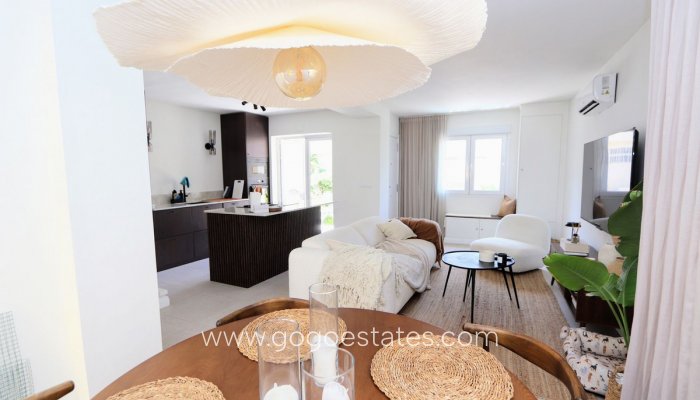 Te koop - Huis - Halfvrijstaande woning - Orihuela - Los Altos