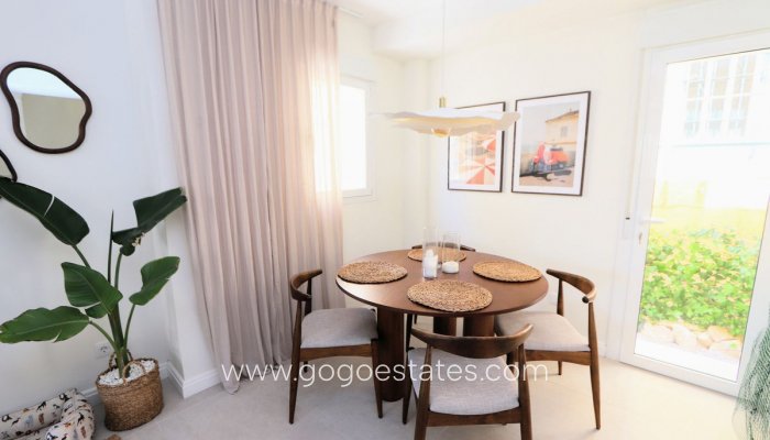 Te koop - Huis - Halfvrijstaande woning - Orihuela - Los Altos