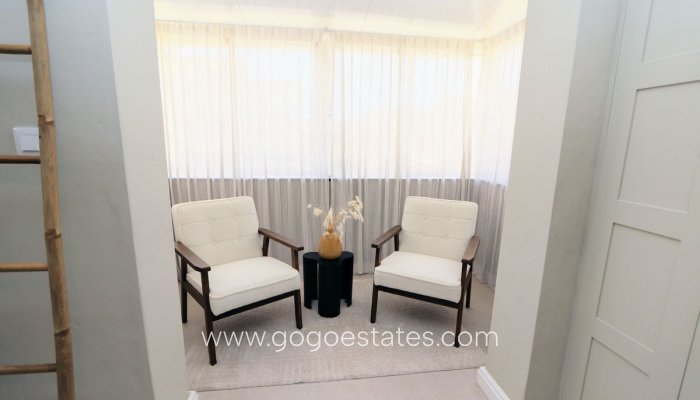 Te koop - Huis - Halfvrijstaande woning - Orihuela - Los Altos