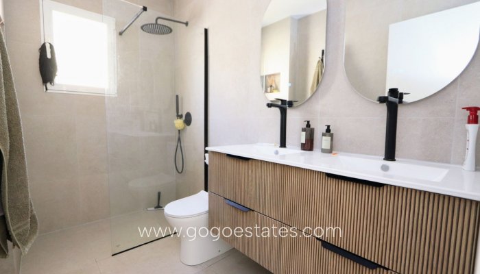 Te koop - Huis - Halfvrijstaande woning - Orihuela - Los Altos