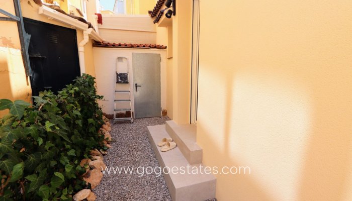 Te koop - Huis - Halfvrijstaande woning - Orihuela - Los Altos