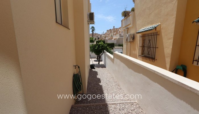 Te koop - Huis - Halfvrijstaande woning - Orihuela - Los Altos