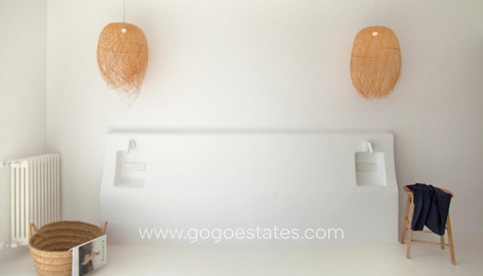 Resale - House - Detached Villa - Finestrat