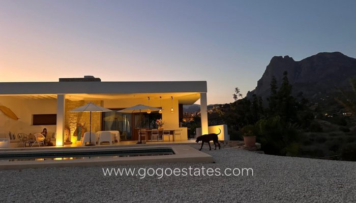 Resale - House - Detached Villa - Finestrat