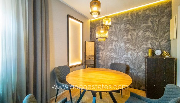 Te koop - Huis - Vrijstaande Villa - Torrevieja - Nueva Torrevieja