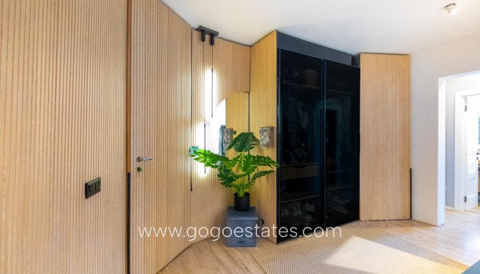 Te koop - Huis - Vrijstaande Villa - Torrevieja - Nueva Torrevieja