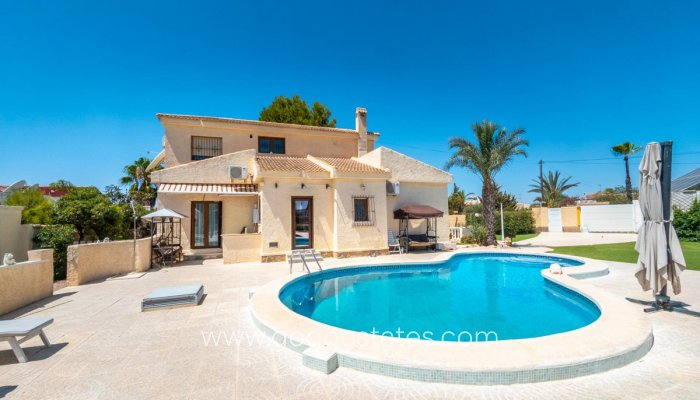 Te koop - Huis - Vrijstaande Villa - Torrevieja - Nueva Torrevieja