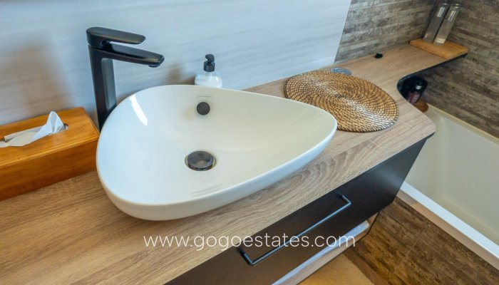 Te koop - Huis - Vrijstaande Villa - Torrevieja - Nueva Torrevieja