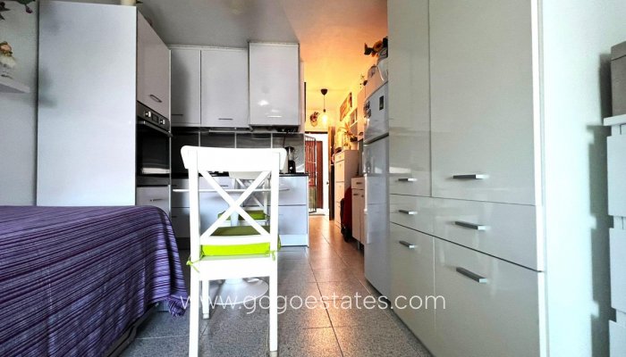 Te koop - Appartement - Studio op de middelste verdieping - Torrevieja - Torrevieja Centro