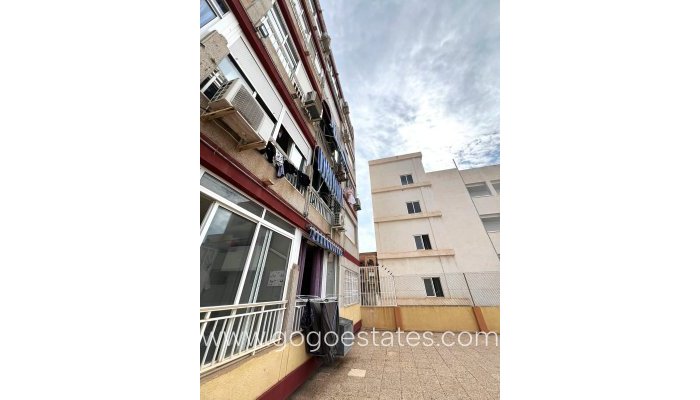 Te koop - Appartement - Studio op de middelste verdieping - Torrevieja - Torrevieja Centro