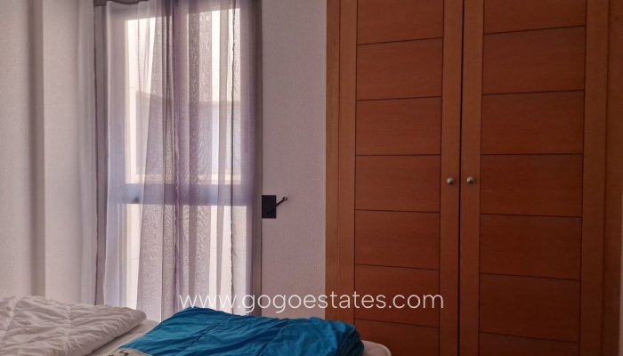 Te koop - Appartement - Appartement op de middelste verdieping - Torrevieja - Torrevieja Centro