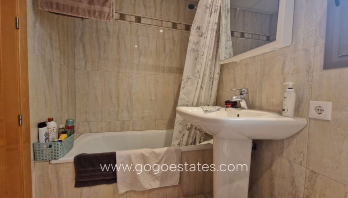 Te koop - Appartement - Appartement op de middelste verdieping - Torrevieja - Torrevieja Centro