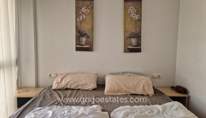 Te koop - Appartement - Appartement op de middelste verdieping - Torrevieja - Torrevieja Centro