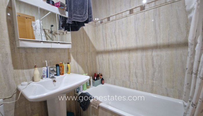 Te koop - Appartement - Appartement op de middelste verdieping - Torrevieja - Torrevieja Centro