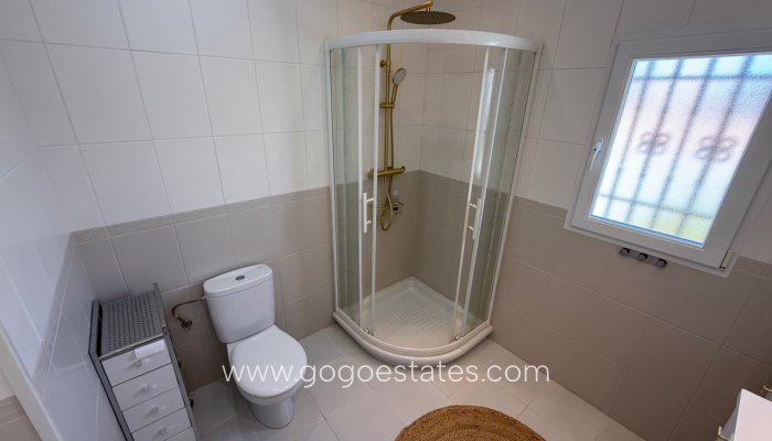 Te koop - Huis - Vrijstaande Villa - Torrevieja - Torrevieja Centro
