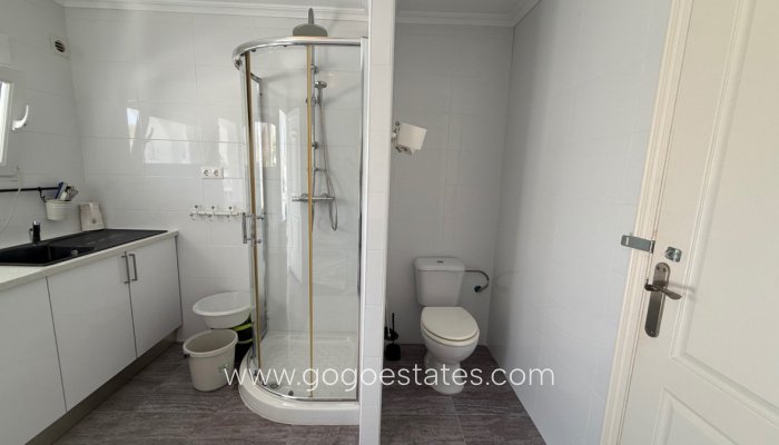 Te koop - Huis - Vrijstaande Villa - Torrevieja - Torrevieja Centro