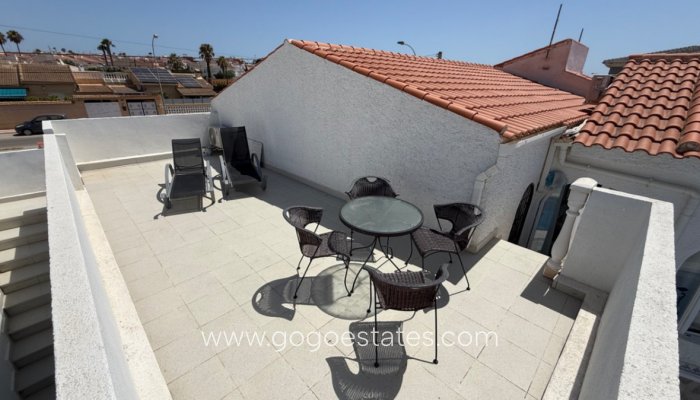 Te koop - Huis - Vrijstaande Villa - Torrevieja - Torrevieja Centro
