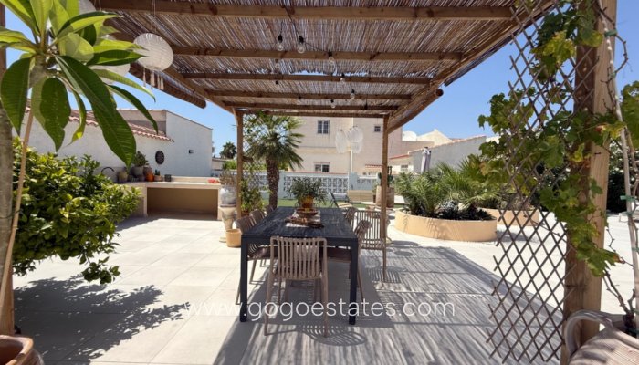 Te koop - Huis - Vrijstaande Villa - Torrevieja - Torrevieja Centro