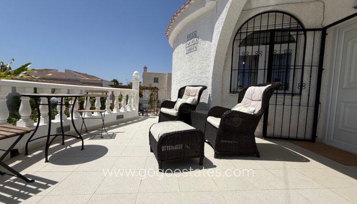 Te koop - Huis - Vrijstaande Villa - Torrevieja - Torrevieja Centro