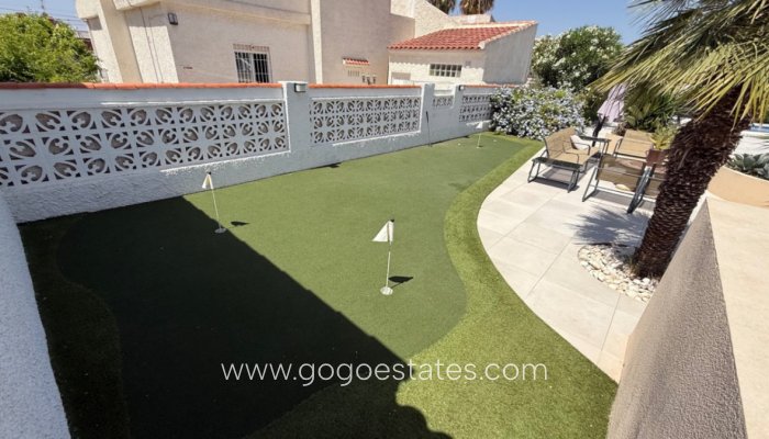 Te koop - Huis - Vrijstaande Villa - Torrevieja - Torrevieja Centro