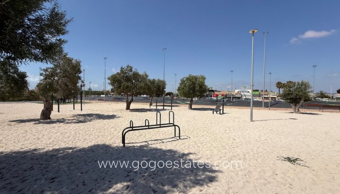 Te koop - Huis - Vrijstaande Villa - Torrevieja - Torrevieja Centro