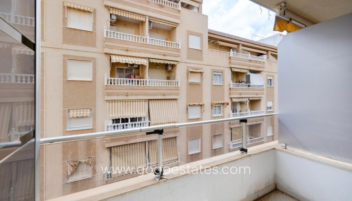 Te koop - Appartement - Appartement op de middelste verdieping - Torrevieja - Torrevieja Centro