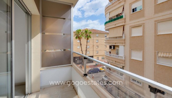Te koop - Appartement - Appartement op de middelste verdieping - Torrevieja - Torrevieja Centro
