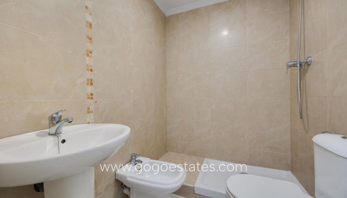 Te koop - Appartement - Appartement op de middelste verdieping - Torrevieja - Torrevieja Centro