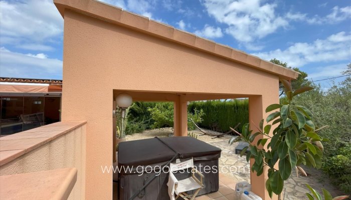 Te koop - Huis - Vrijstaande Villa - Teulada - Moraira